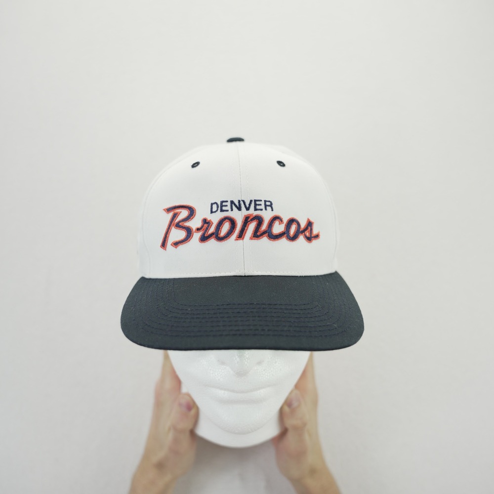 Vintage Sports Specialties Denver Broncos Snapback Hat White Navy Blue 90s NFL‎